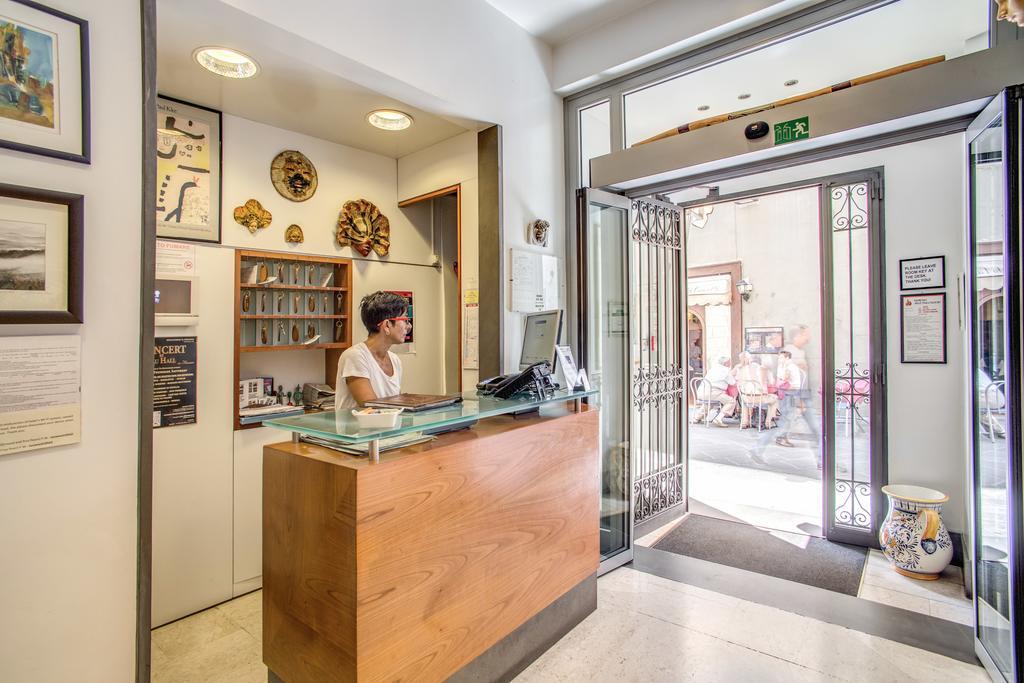 Hotel Nuova Italia Florenz Exterior foto